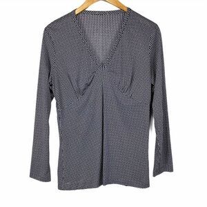 BOUTIQUE Blue and White V Neck Top